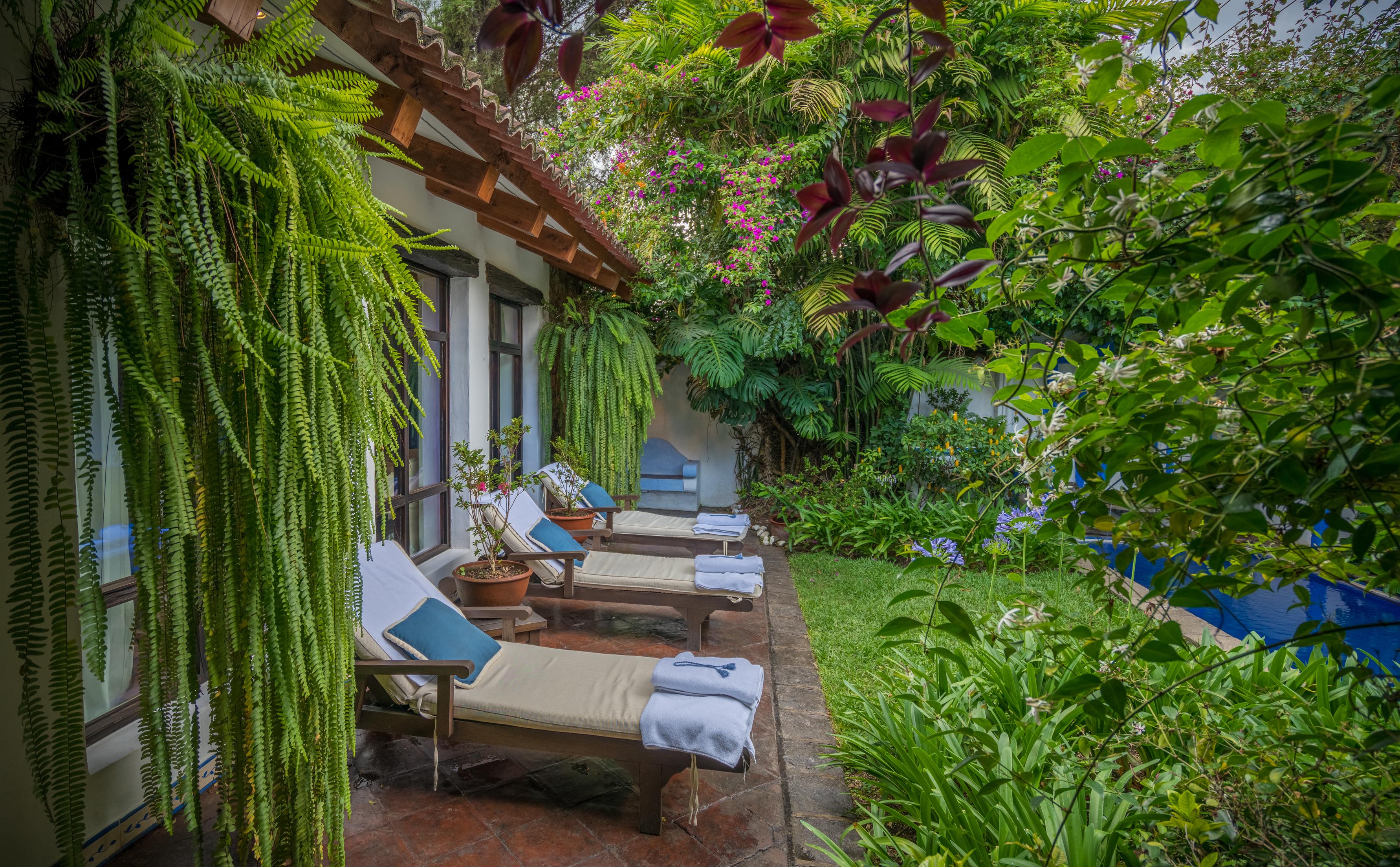 Casa Encantada By Porta Hotels Antigua Bagian luar foto