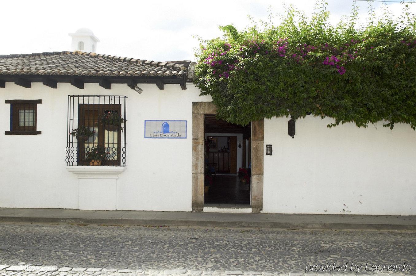 Casa Encantada By Porta Hotels Antigua Bagian luar foto