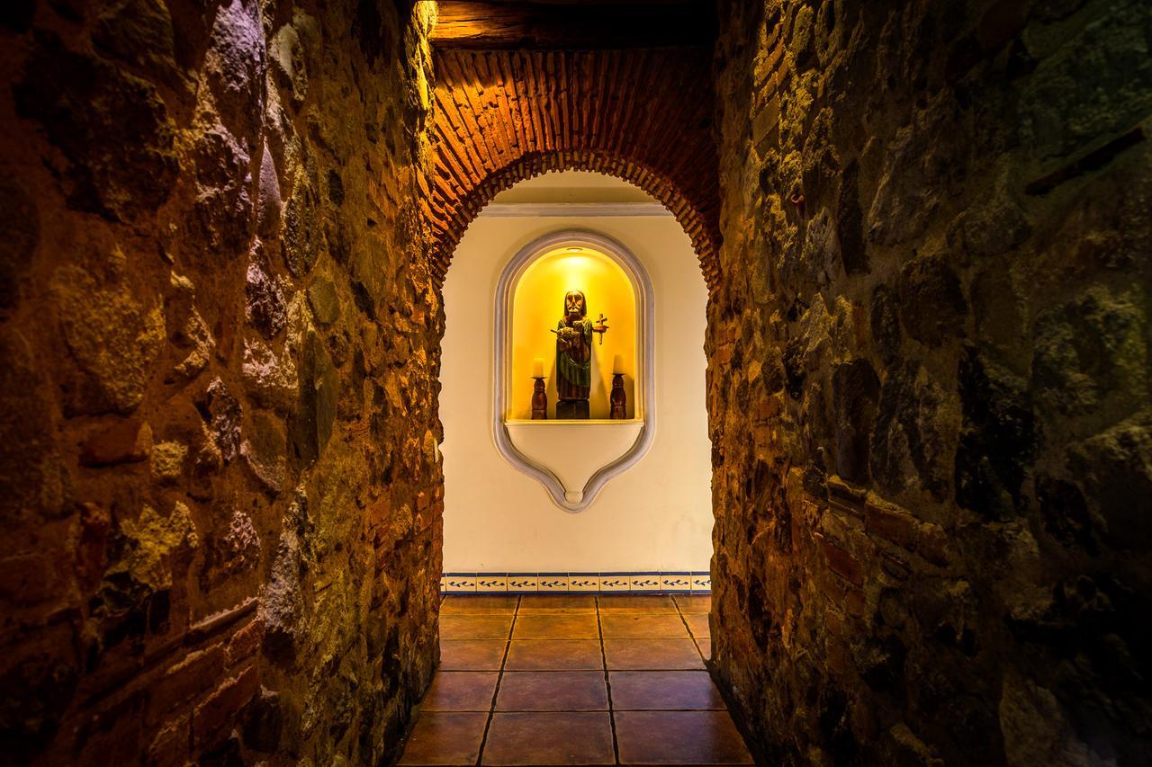 Casa Encantada By Porta Hotels Antigua Bagian luar foto