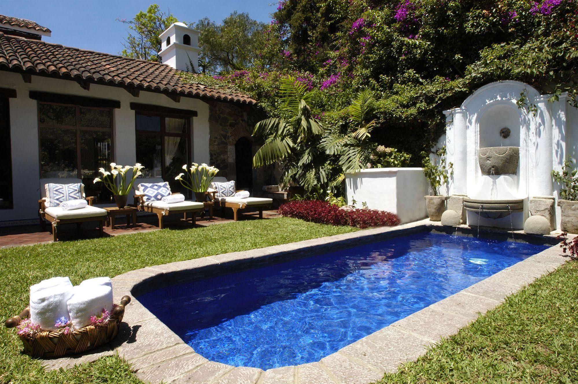 Casa Encantada By Porta Hotels Antigua Bagian luar foto