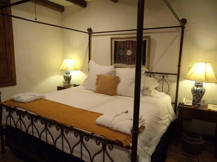 Casa Encantada By Porta Hotels Antigua Bagian luar foto
